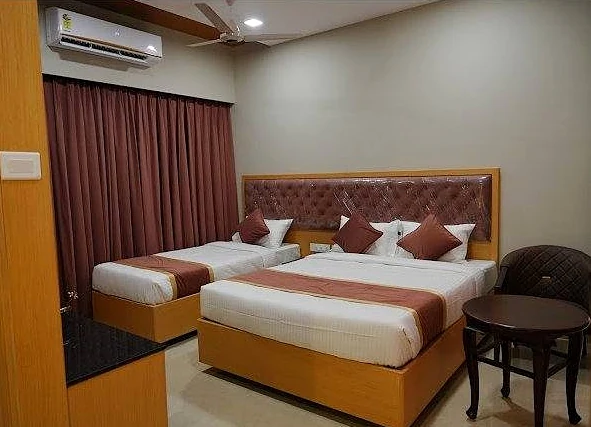 Deluxe Triple room, second view